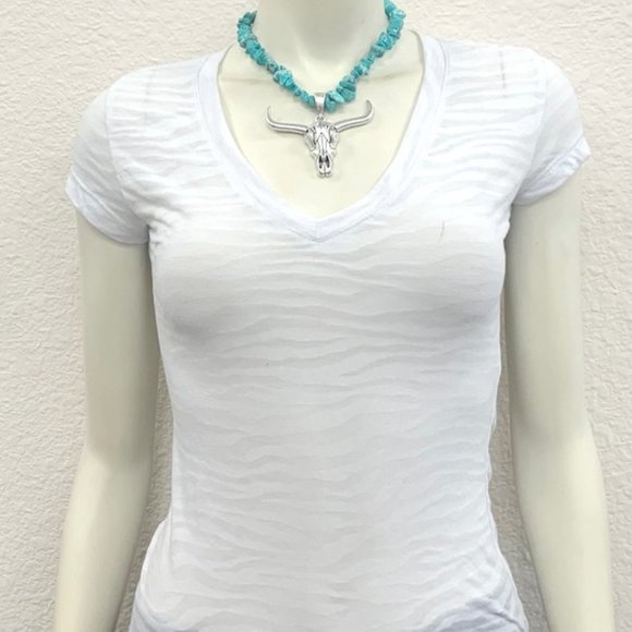 Longhorn Steer Skull Turquoise Necklace - Picture 2 of 3